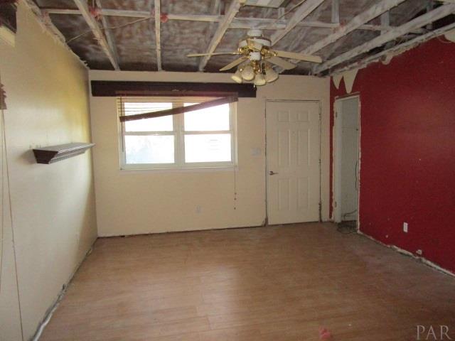 7040 Oakcliff Road Pensacola, FL 32526 - Photo 4 of 13 Gallery Image 4
