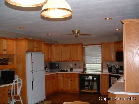 11382 Timber View Lane Athens, IL 62613 - Photo 14 of 20 Gallery Image 14