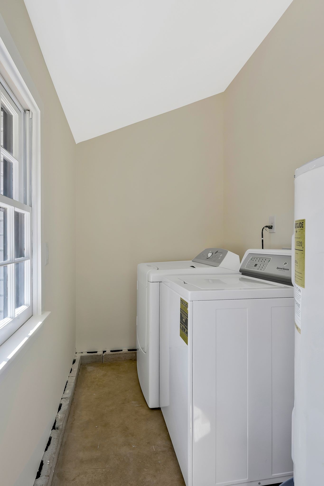 267 Bell Road Nashville, TN 37217 - Photo 22 of 28 Washer and dryer stays.