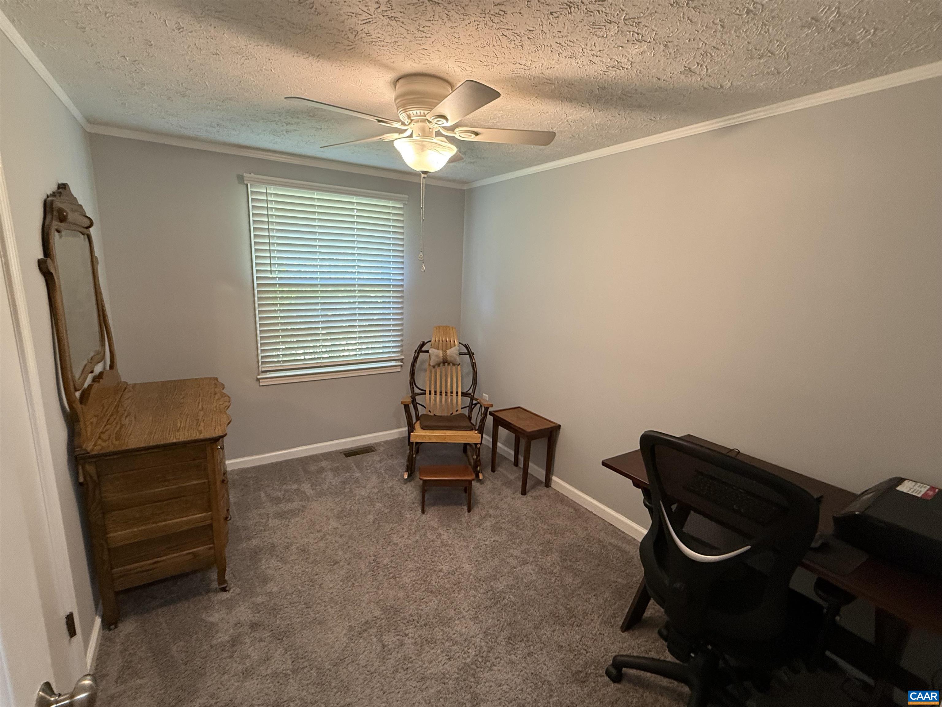 2002 Oliver Creek Road Troy, VA 22974 - Photo 14 of 38 a living room with furniture