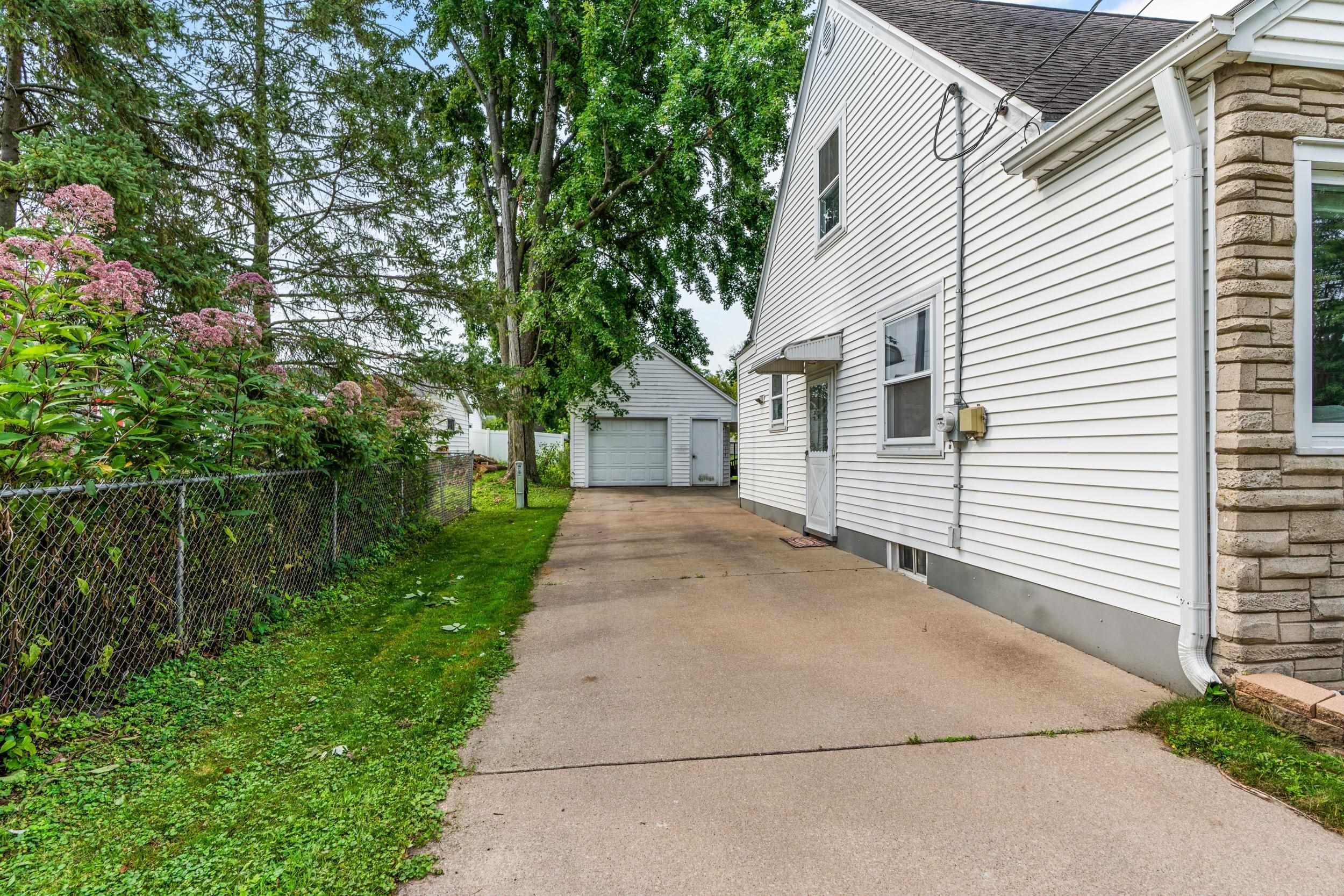 423 East Harrison Street Appleton, WI 54915 - Photo 39 of 60 Gallery Image 39