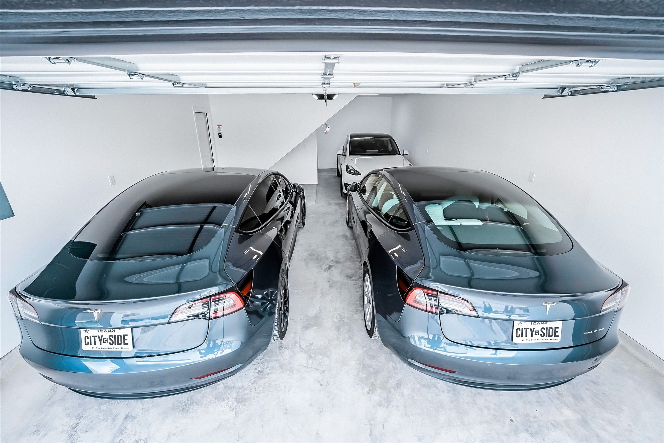 9211 Fort George Street Houston, TX 77063 - Photo 4 of 27 3 Car Garage Plan