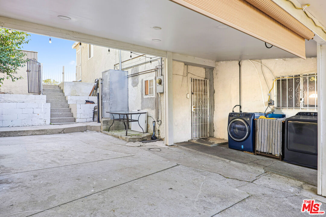 1969 Heidleman Road Los Angeles, CA 90032 - Photo 14 of 18