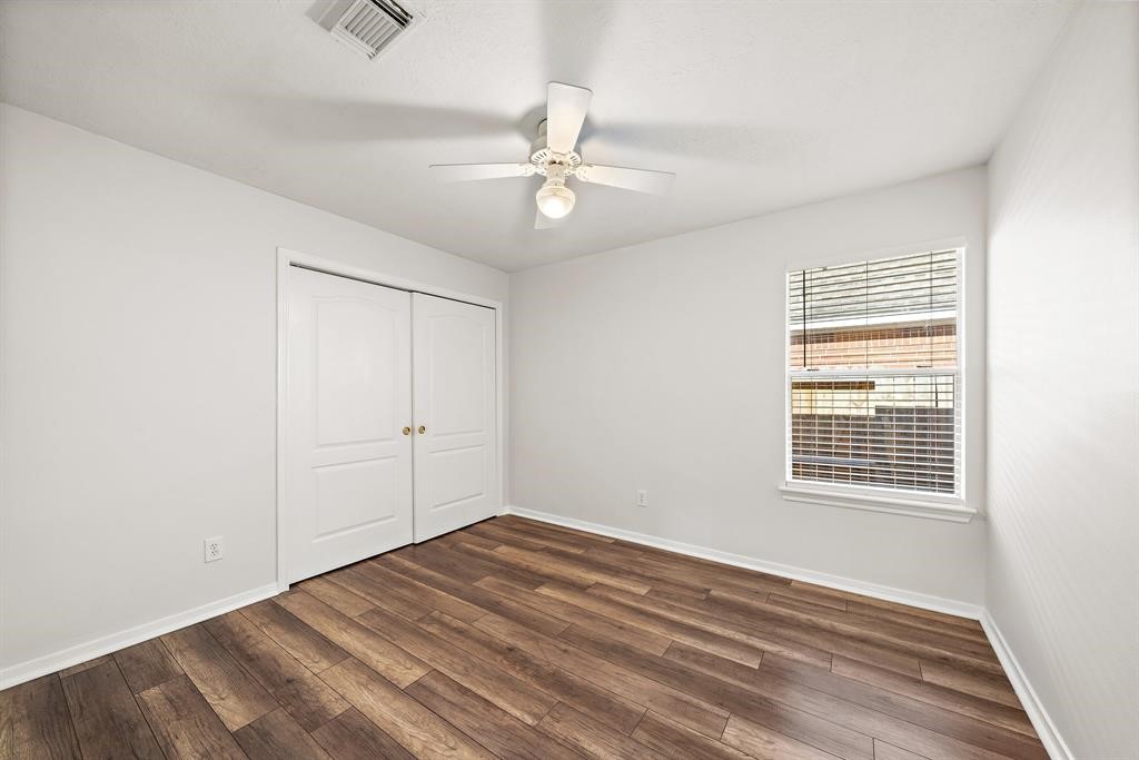 3310 Shadowchase Drive Houston, TX 77082 - Photo 11 of 17