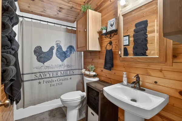 $469,900 | 5895 Rogers Road, Parma, MI 49269