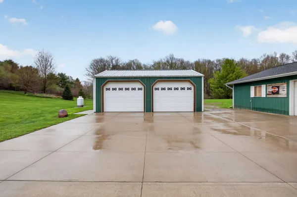 $469,900 | 5895 Rogers Road, Parma, MI 49269