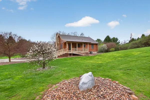 $469,900 | 5895 Rogers Road, Parma, MI 49269