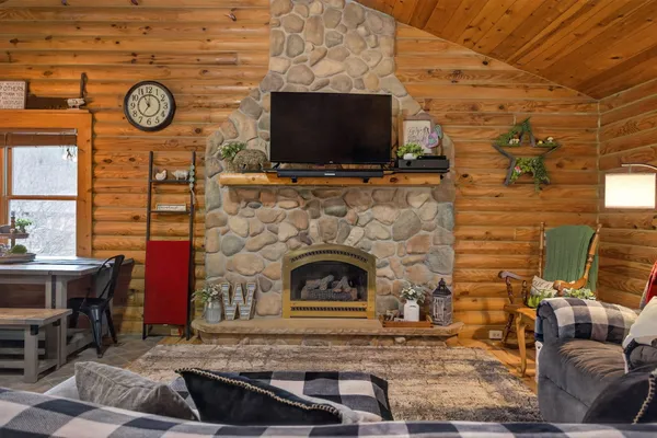 $469,900 | 5895 Rogers Road, Parma, MI 49269