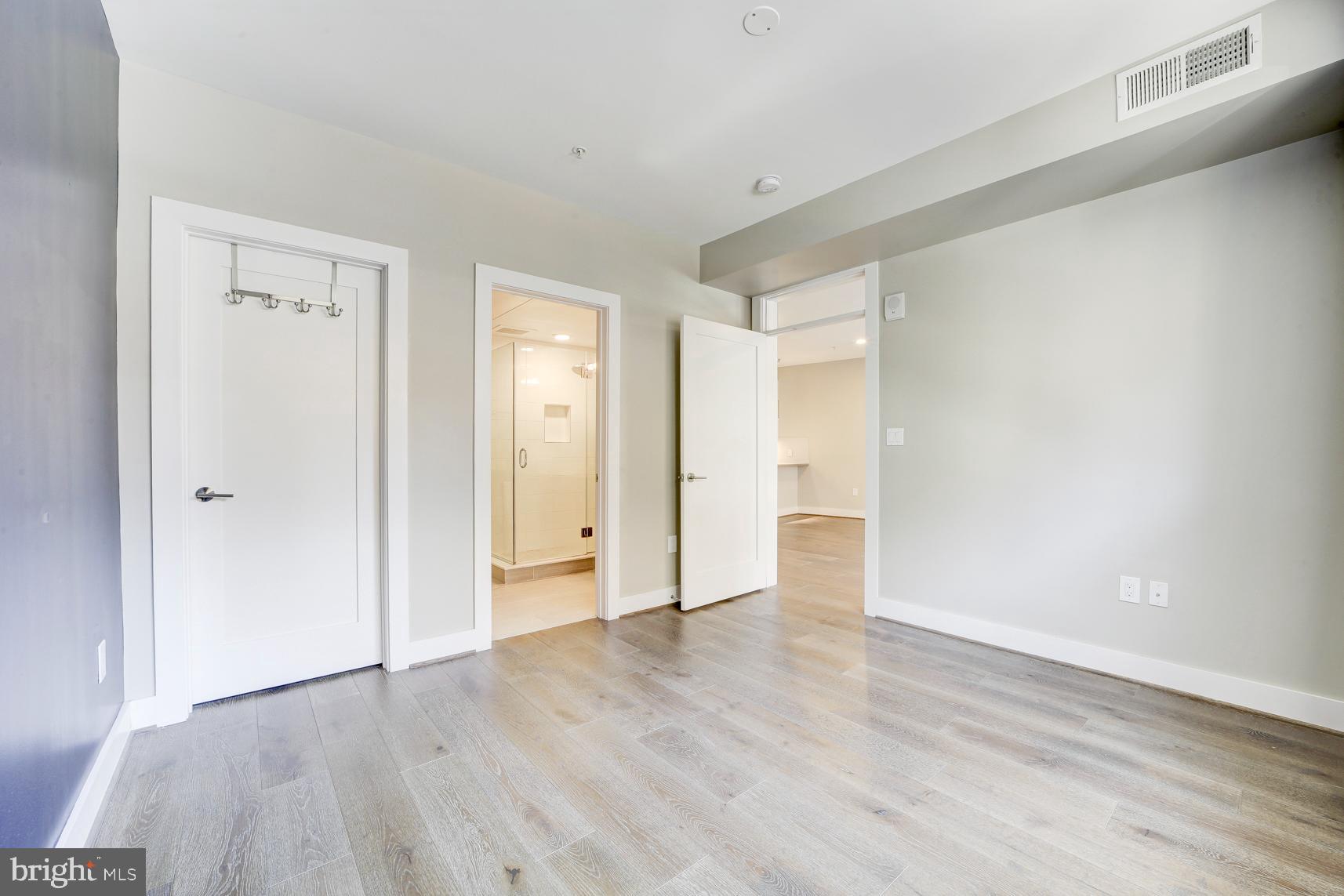 2337 Champlain Street Northwest, Unit 102 Washington, DC 20009 - Photo 8 of 12