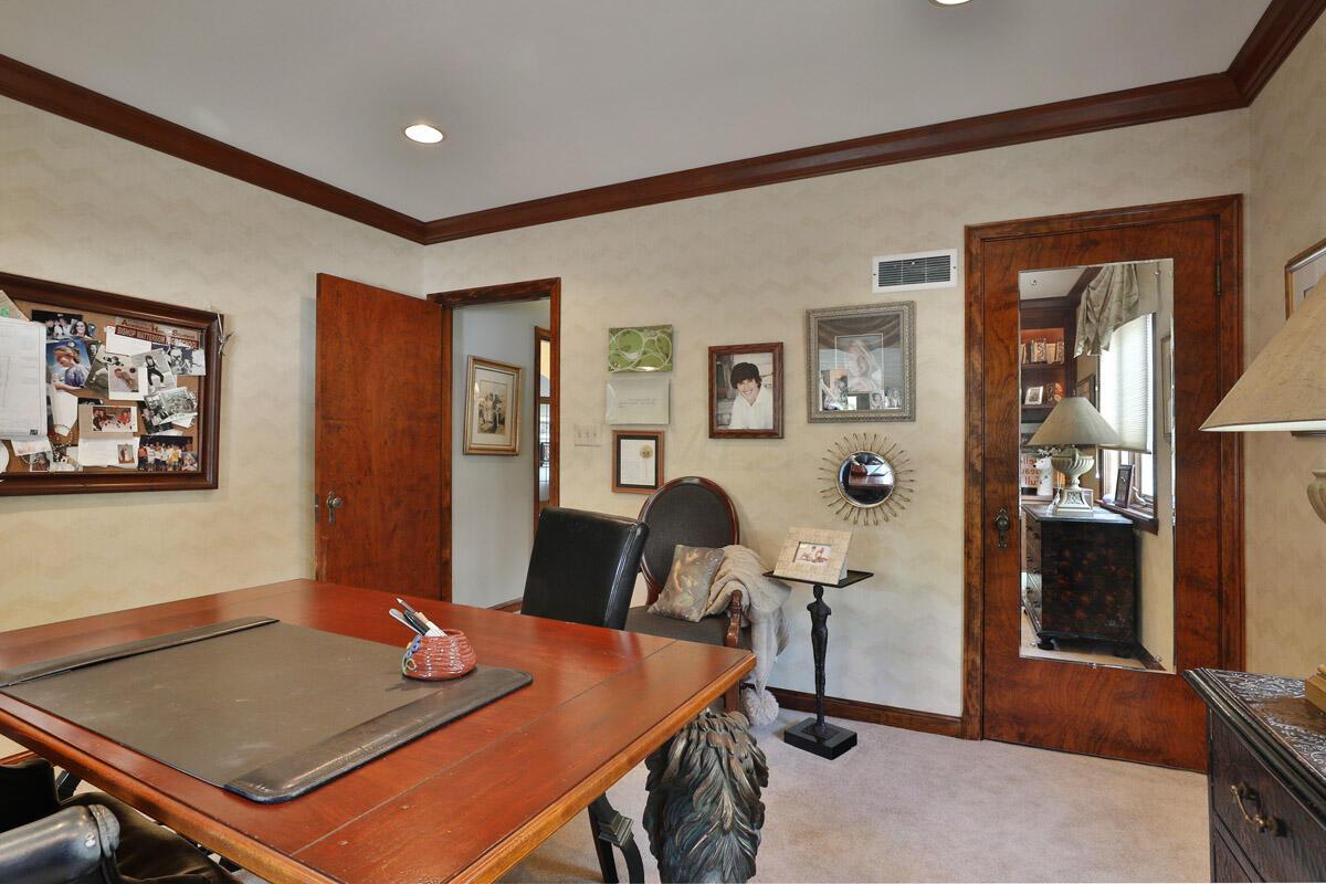 2324 Coventry Road Columbus, OH 43221 - Photo 41 of 139 Gallery Image 41