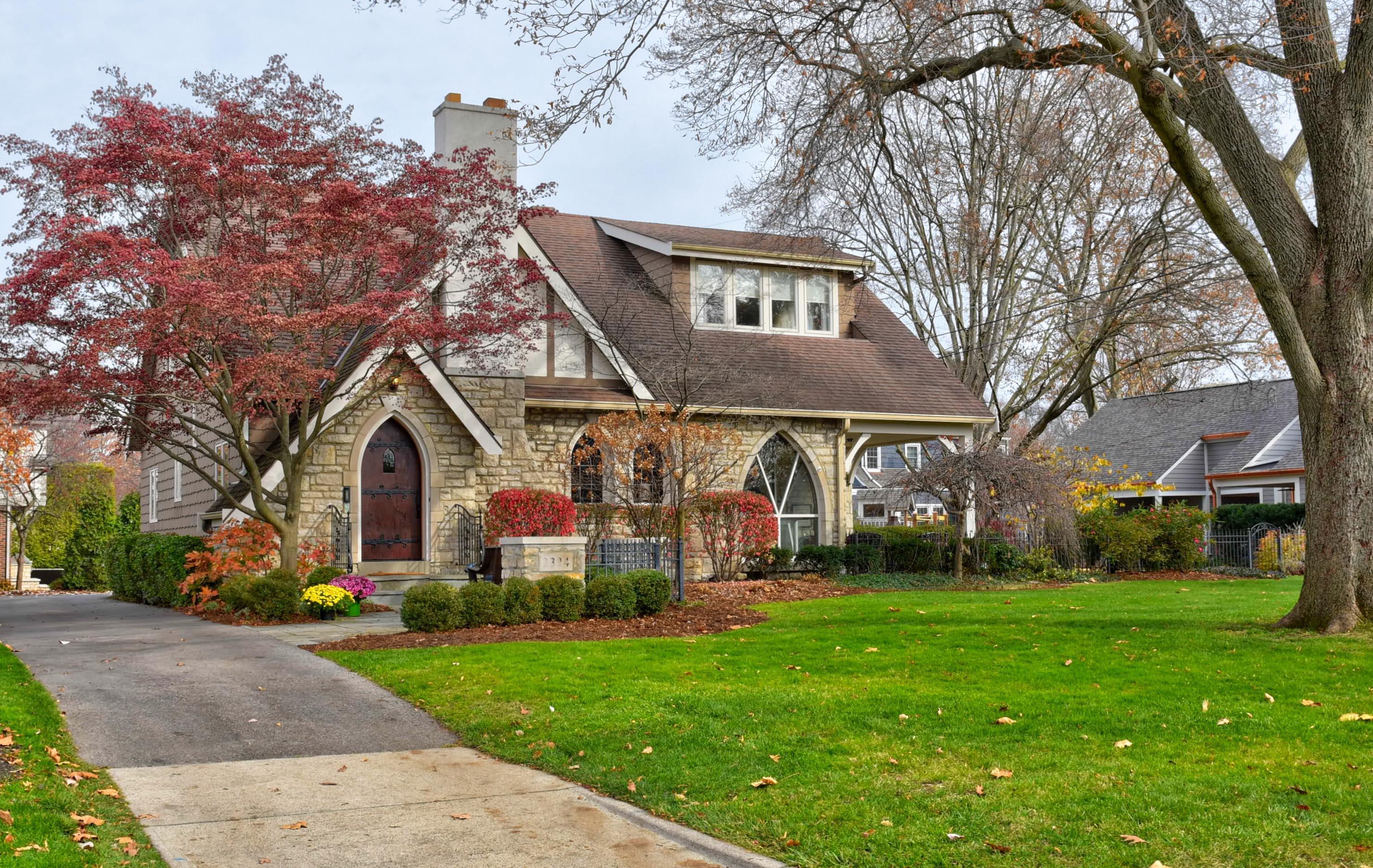 2324 Coventry Road Columbus, OH 43221 - Photo 5 of 139 Gallery Image 5