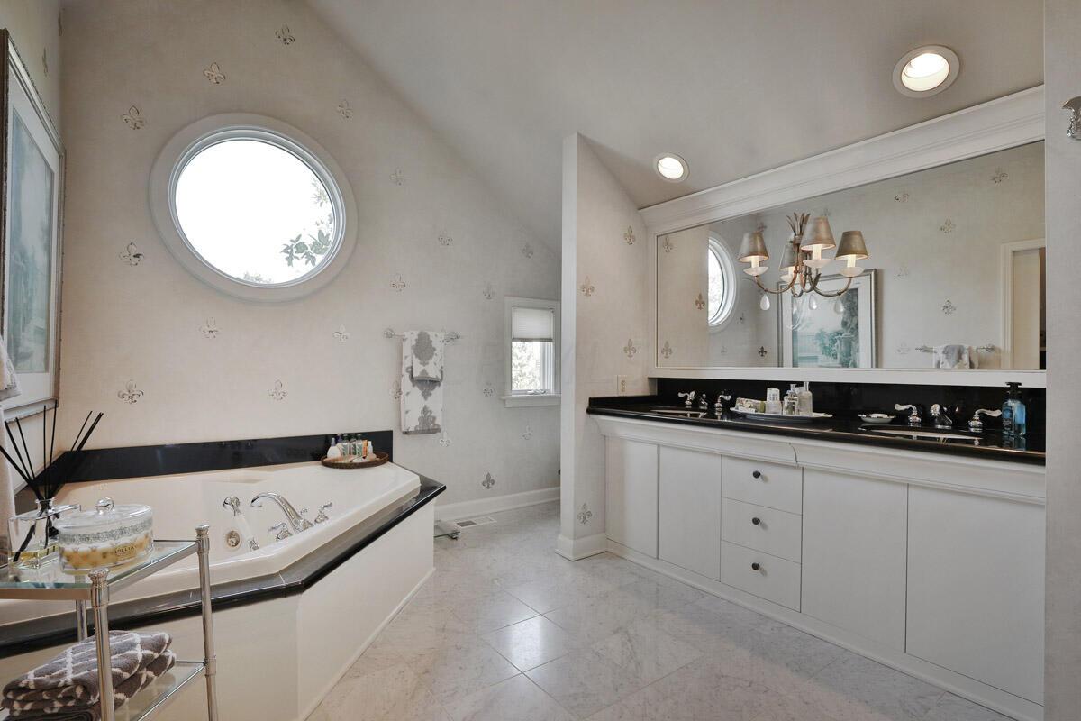 2324 Coventry Road Columbus, OH 43221 - Photo 76 of 139 Gallery Image 76