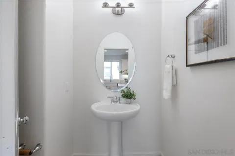 $649,000 | 2325 Verano Wy. Way, Vista, CA 92081