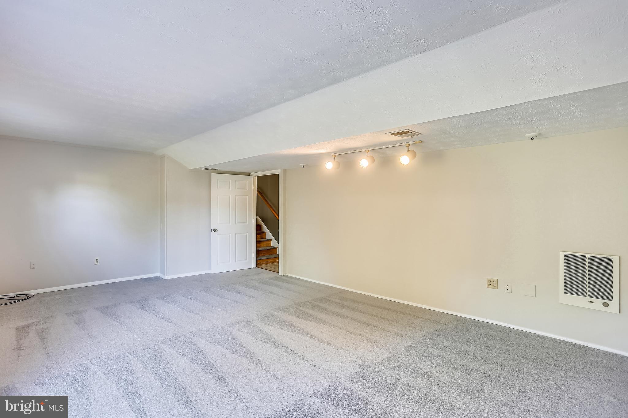 19404 Treadway Road Brookeville, MD 20833 - Photo 24 of 70 Gallery Image 24