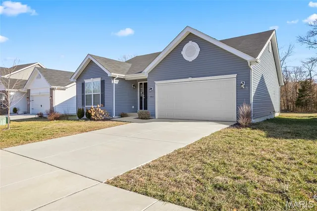 $294,000 | 5917 Creek Side Place, Cedar Hill, MO 63016