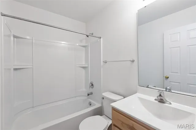 $294,000 | 5917 Creek Side Place, Cedar Hill, MO 63016