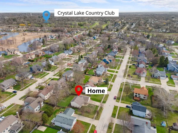 $350,000 | 1072 Cedar Crest Drive, Crystal Lake, IL 60014