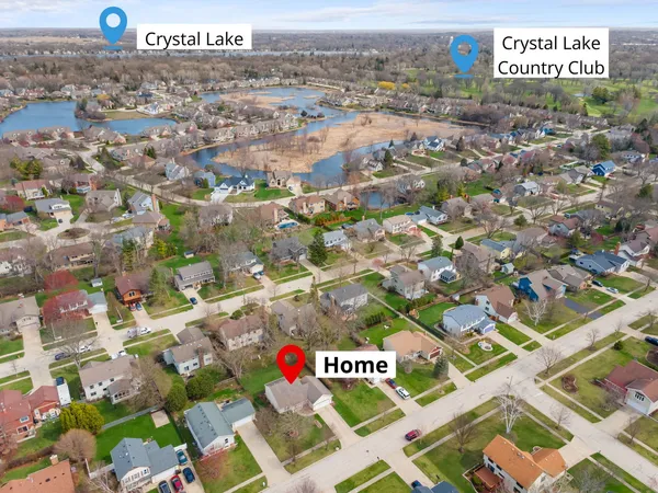 $350,000 | 1072 Cedar Crest Drive, Crystal Lake, IL 60014