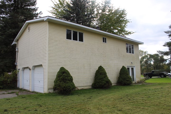 10340 Farrand Road Montrose, MI 48457 - Photo 12 of 14 31398109-11.JPG