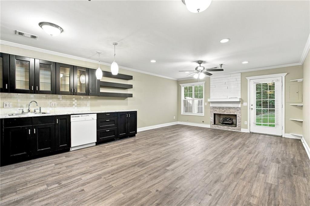 311 Brookside Way Canton, GA 30114 - Photo 10 of 34 Gallery Image 10