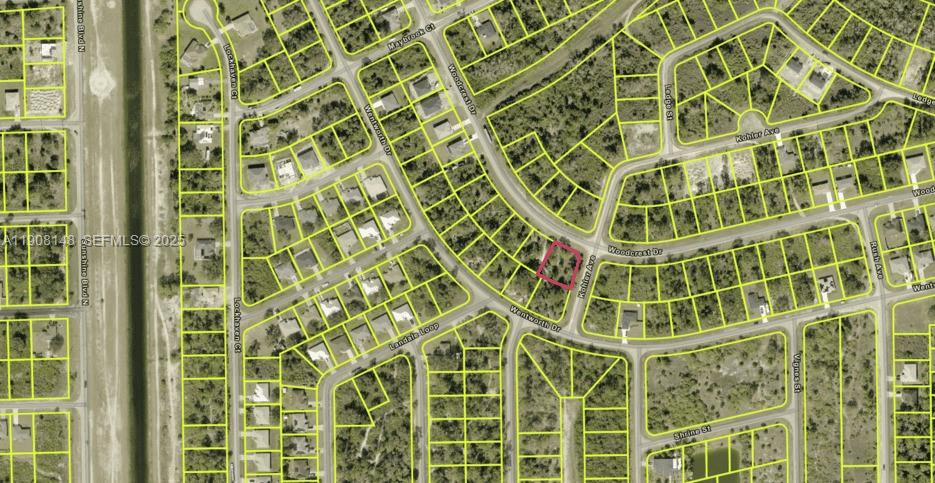 Corner Corner Lehigh Acres, FL 33972 - Photo 2 of 7 front view of a building