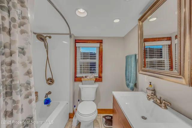 $194,000 | 191 Ash Street, Archbald, PA 18403