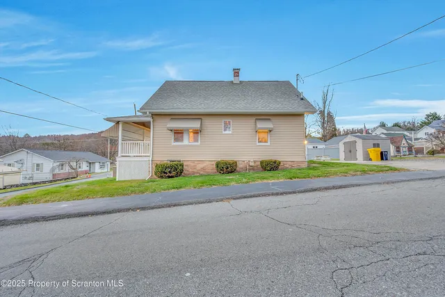 $194,000 | 191 Ash Street, Archbald, PA 18403