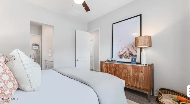 $2,004 | 4550 South 67th Avenue, Unit 2, Phoenix, AZ 85043