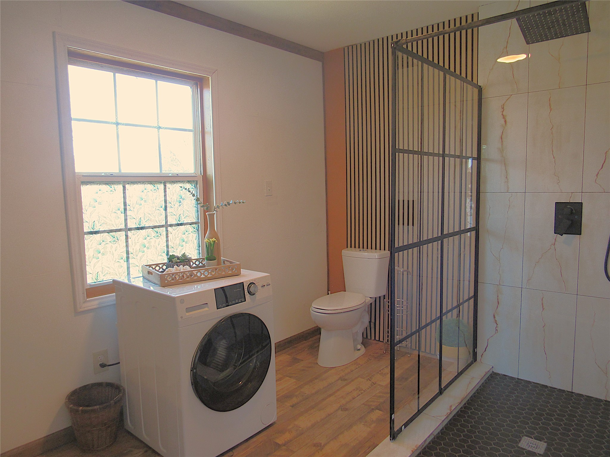 2503 River Crest Houston, TX 77338 - Photo 19 of 35 a utility room with dryer and washer