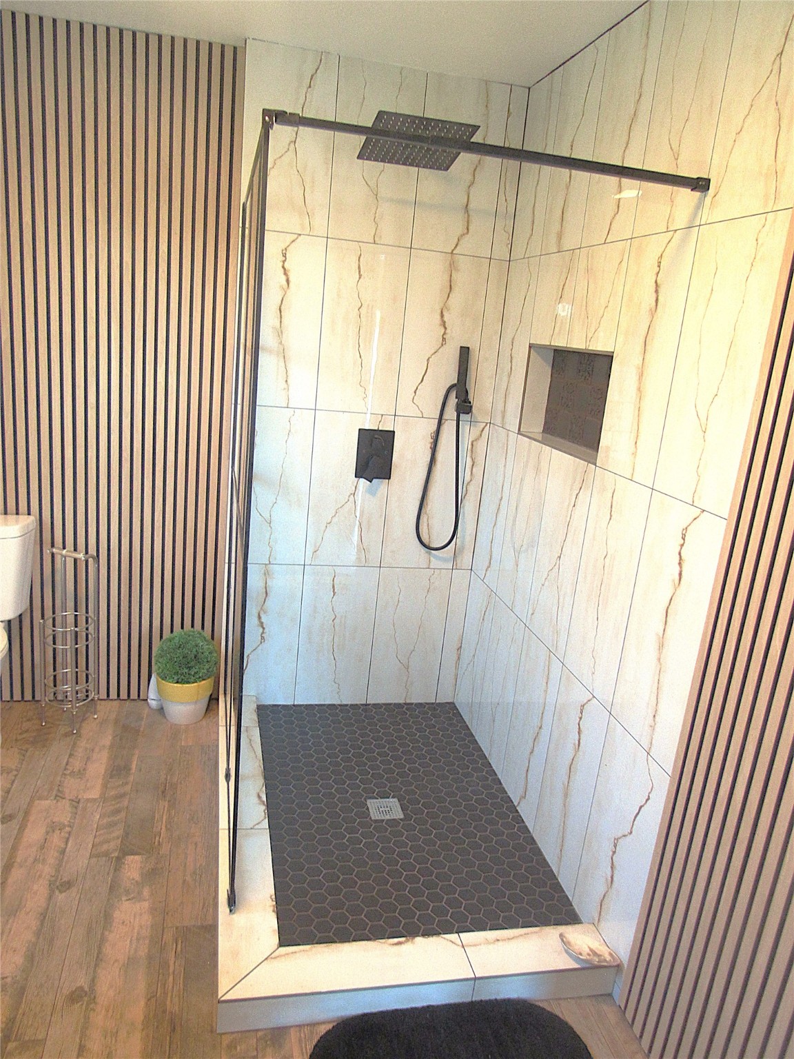 2503 River Crest Houston, TX 77338 - Photo 20 of 35 a view of a bathroom with a sink and shower