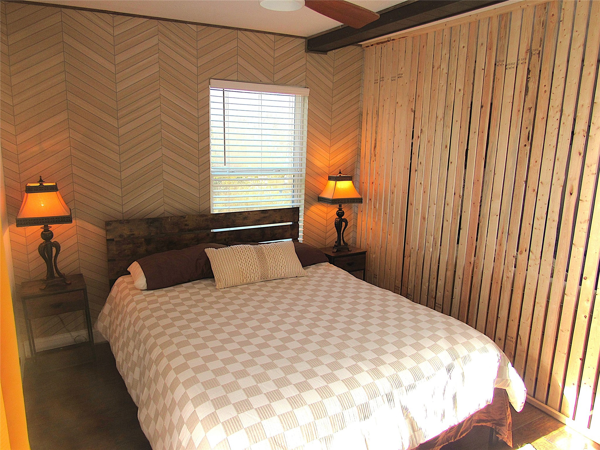 2503 River Crest Houston, TX 77338 - Photo 32 of 35 a large bed sitting in a bedroom next to a window