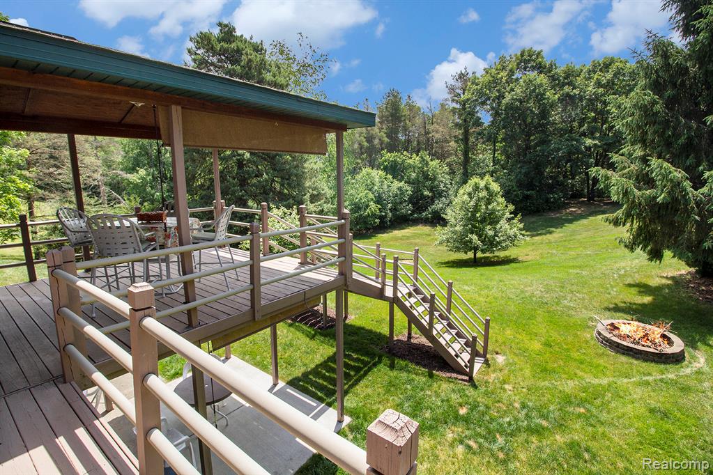9084 Bennett Lake Road Fenton, MI 48430 - Photo 22 of 29