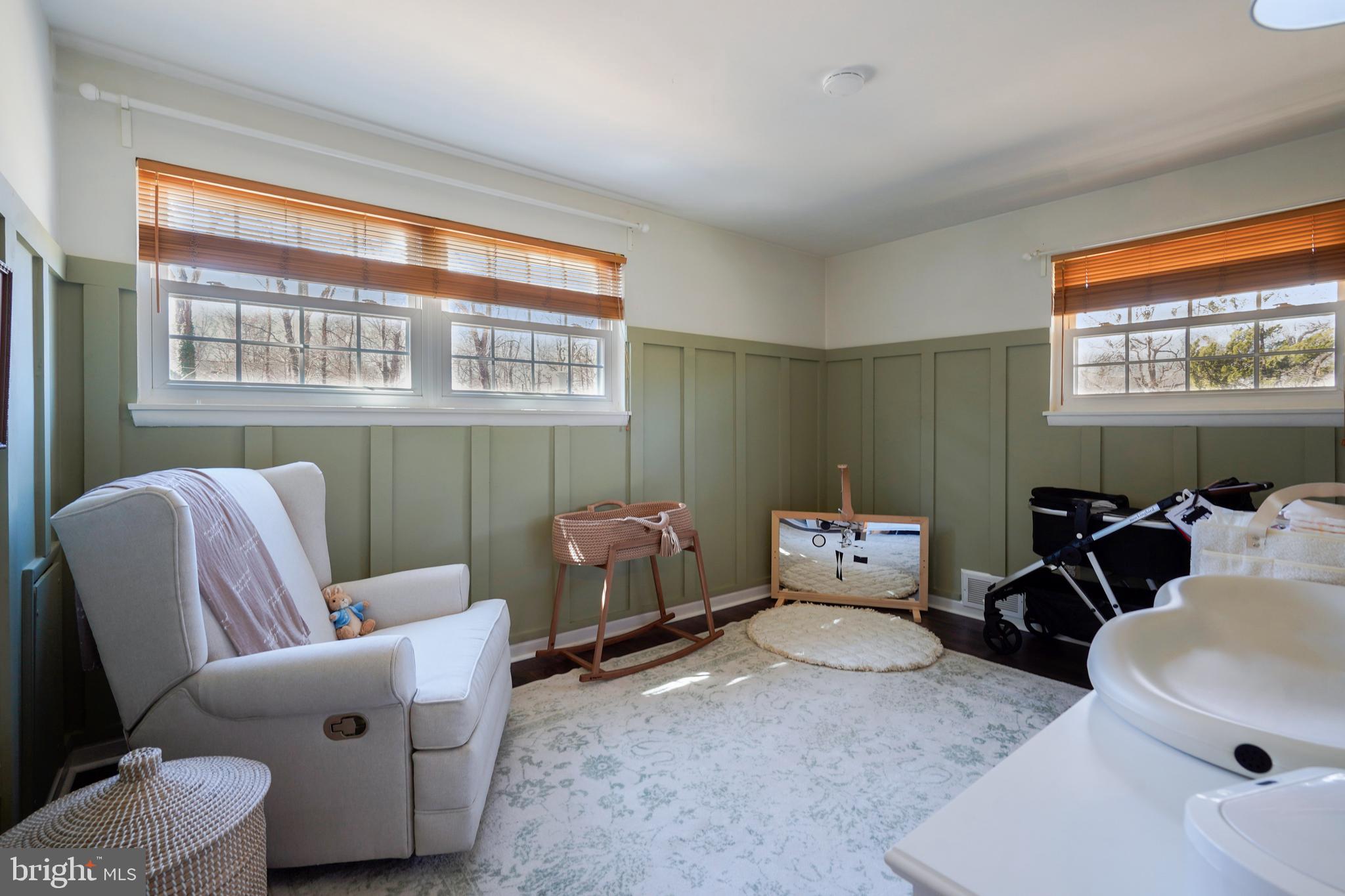 4002 Old Mill Road Alexandria, VA 22309 - Photo 15 of 27 Wainscoating in 2nd Bedroom