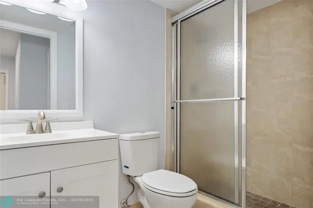 $2,400 | 2731 Northeast 14th Street Causeway, Unit 232, Pompano Beach, FL 33062