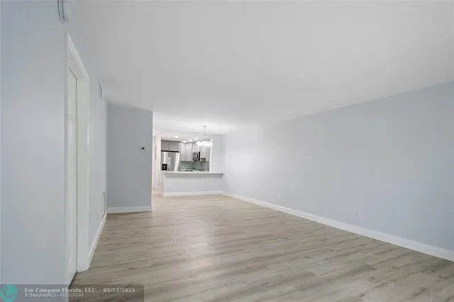 $2,400 | 2731 Northeast 14th Street Causeway, Unit 232, Pompano Beach, FL 33062