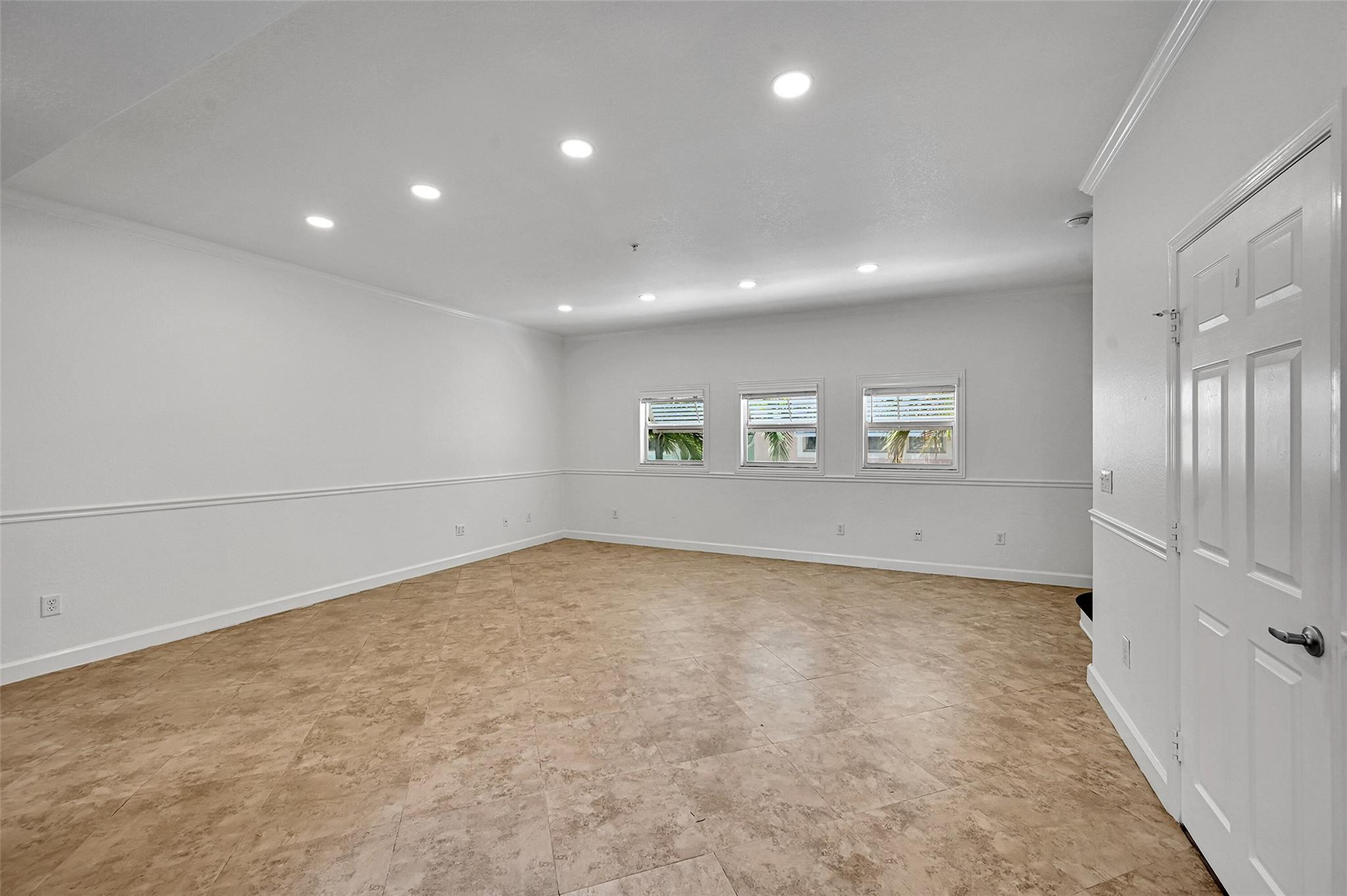 453 Northeast 1st Street Pompano Beach, FL 33060 - Photo 11 of 54 Photo 11