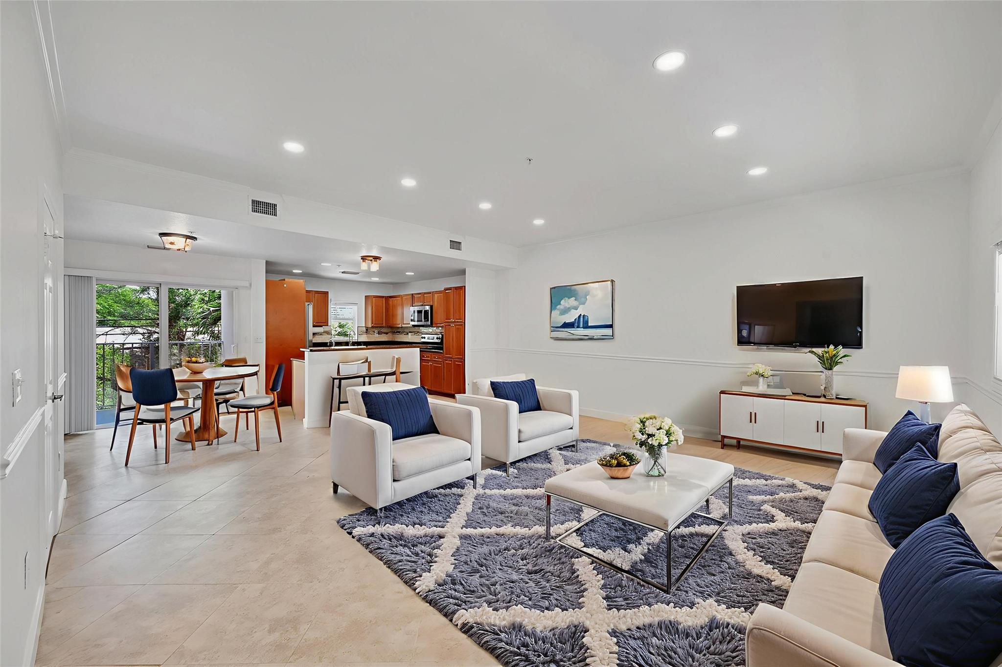 453 Northeast 1st Street Pompano Beach, FL 33060 - Photo 3 of 54 Photo 3