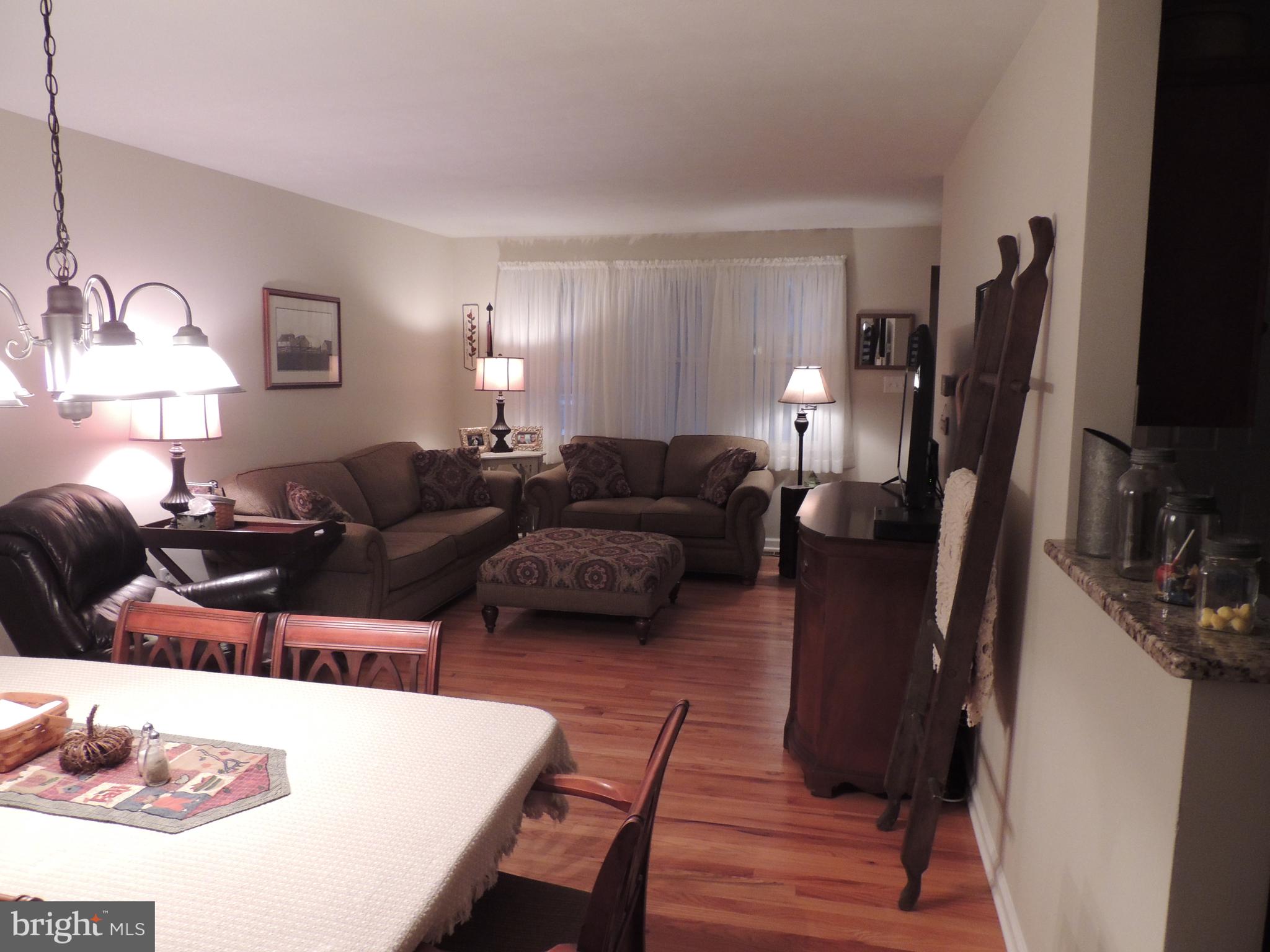 1210 Stinsford Road Newark, DE 19713 - Photo 12 of 26 Living Room