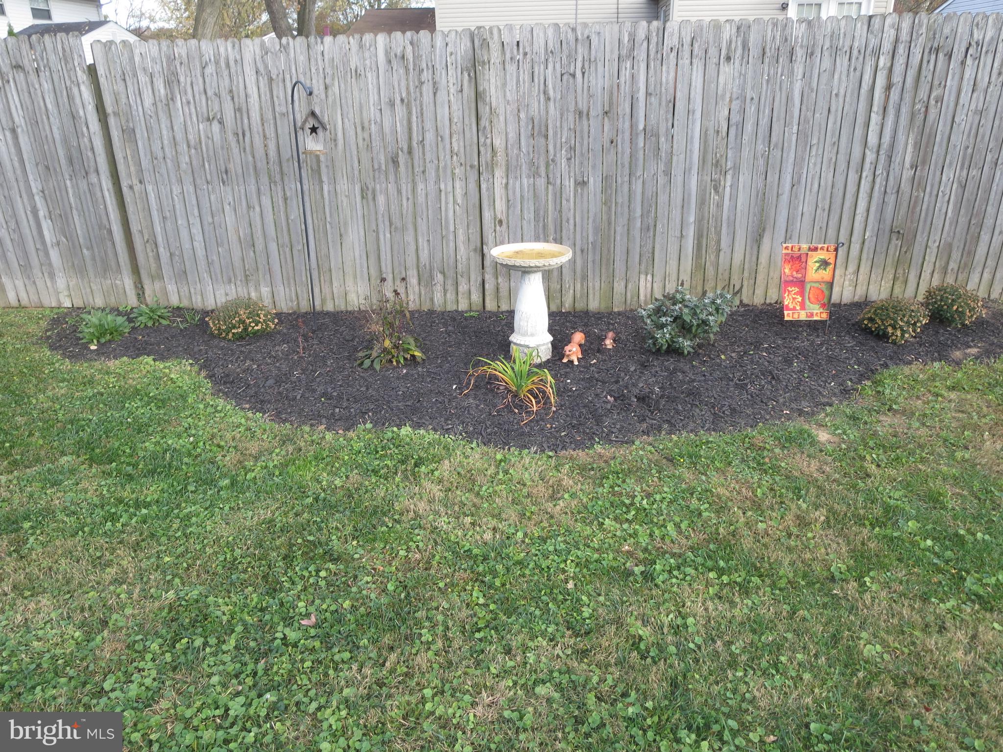 1210 Stinsford Road Newark, DE 19713 - Photo 3 of 26 Garden