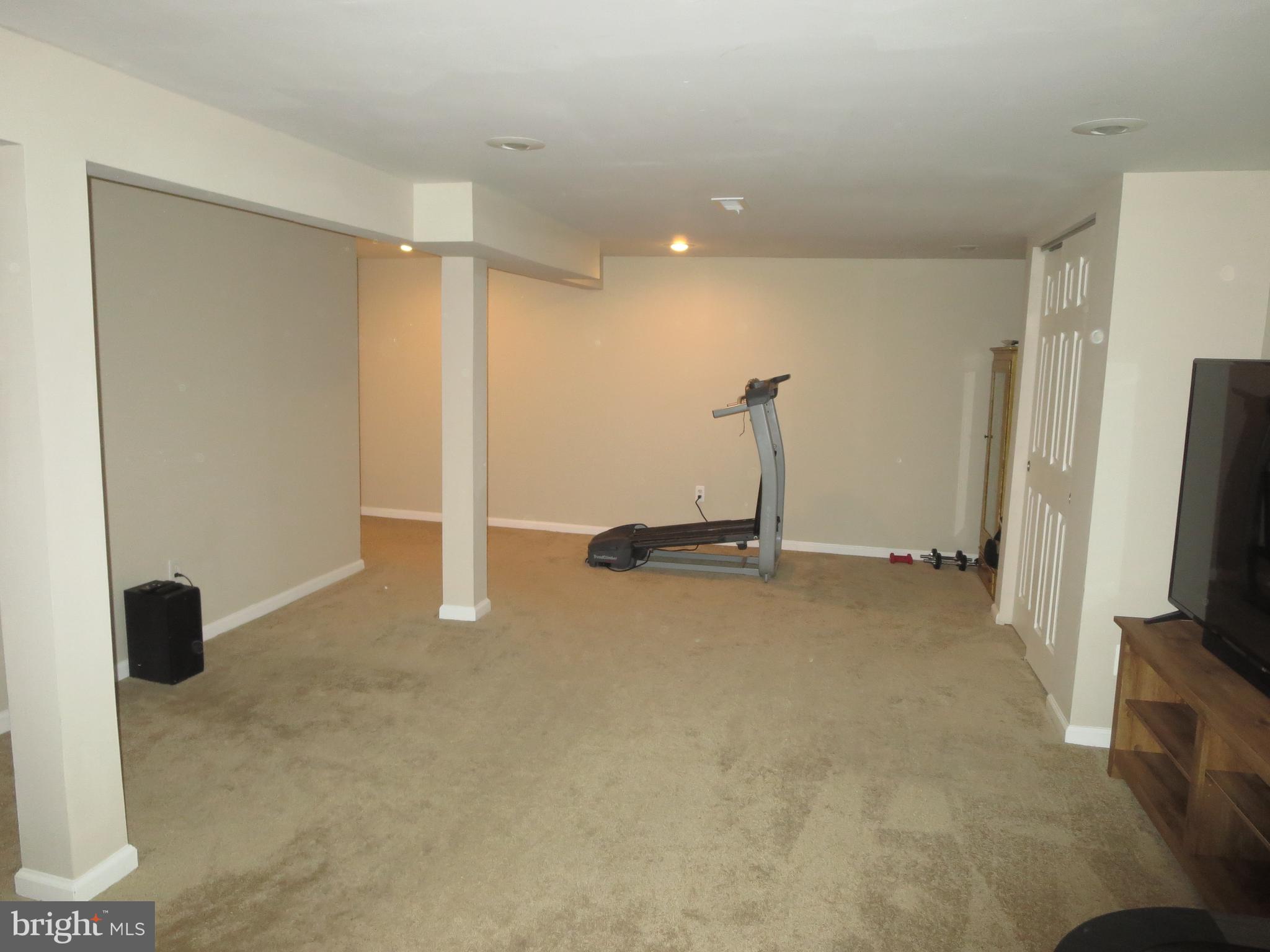 1210 Stinsford Road Newark, DE 19713 - Photo 24 of 26 Family Room