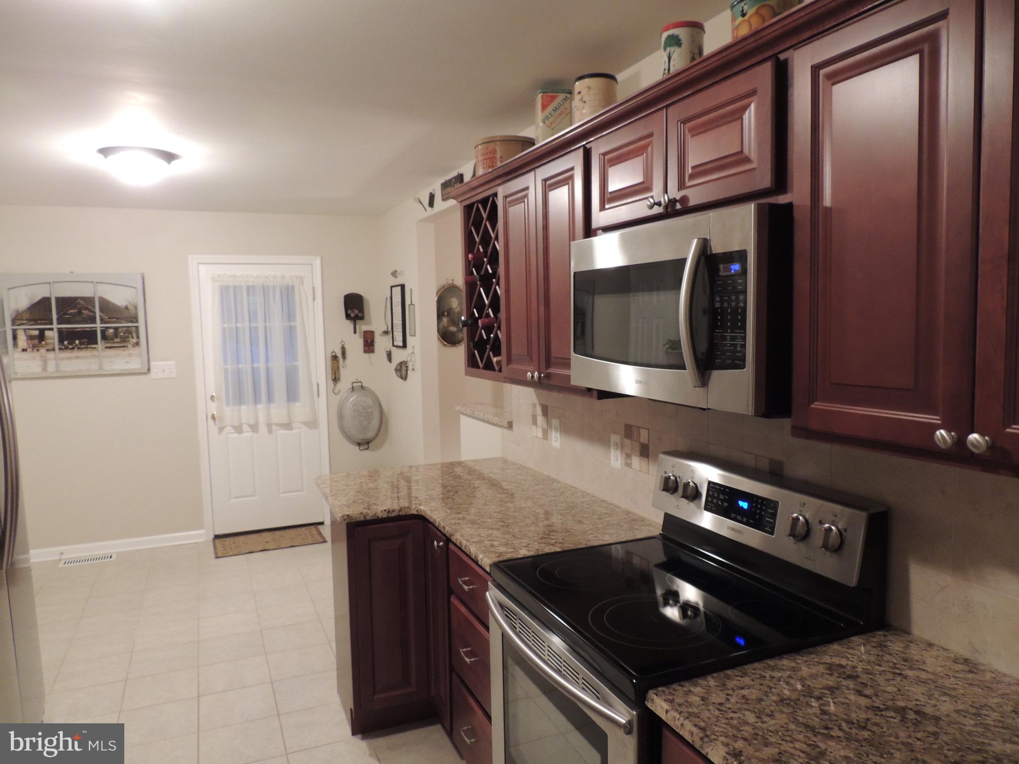 1210 Stinsford Road Newark, DE 19713 - Photo 10 of 26 Kitchen