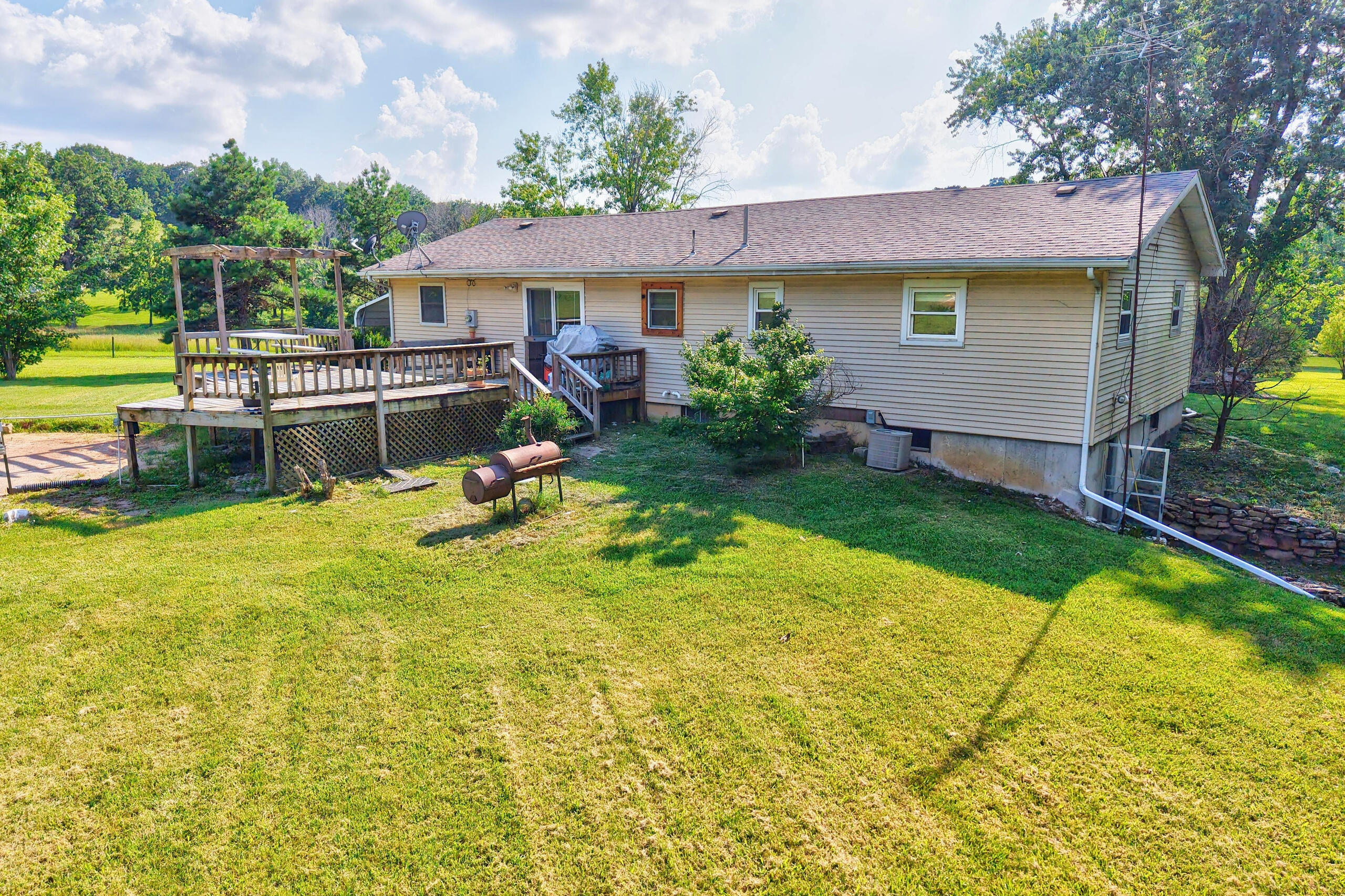 2376 Northview Road Marshfield, MO 65706 - Photo 33 of 37 DJI_20260707170942_0312_D