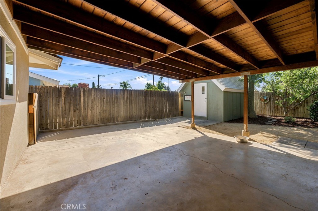 8755 Delano Drive Riverside, CA 92503 - Photo 26 of 42