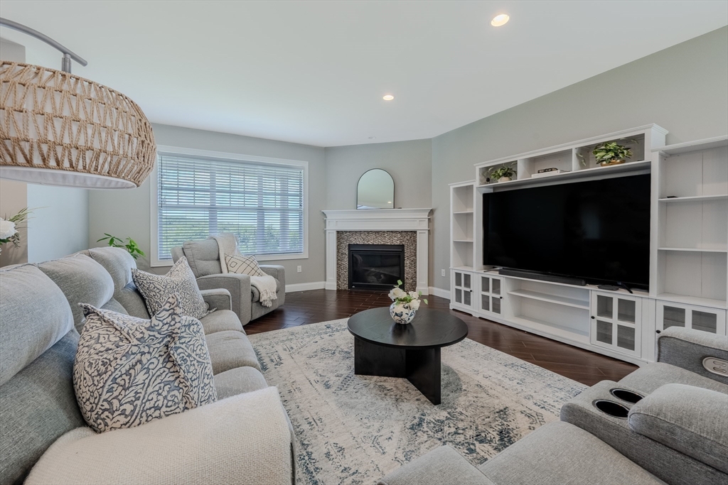 110 Munsing Ridge Granby, MA 01033 - Photo 7 of 36