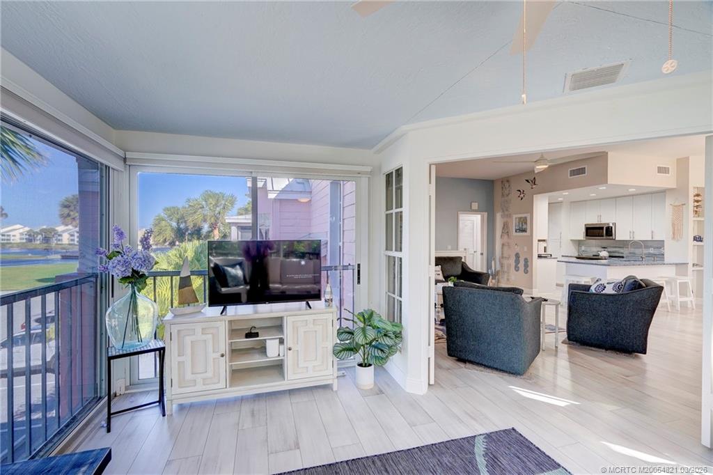 391 Northeast Plantation Road, Unit 228 Jensen Beach, FL 34957 - Photo 14 of 38
