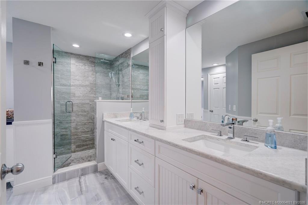 391 Northeast Plantation Road, Unit 228 Jensen Beach, FL 34957 - Photo 34 of 38
