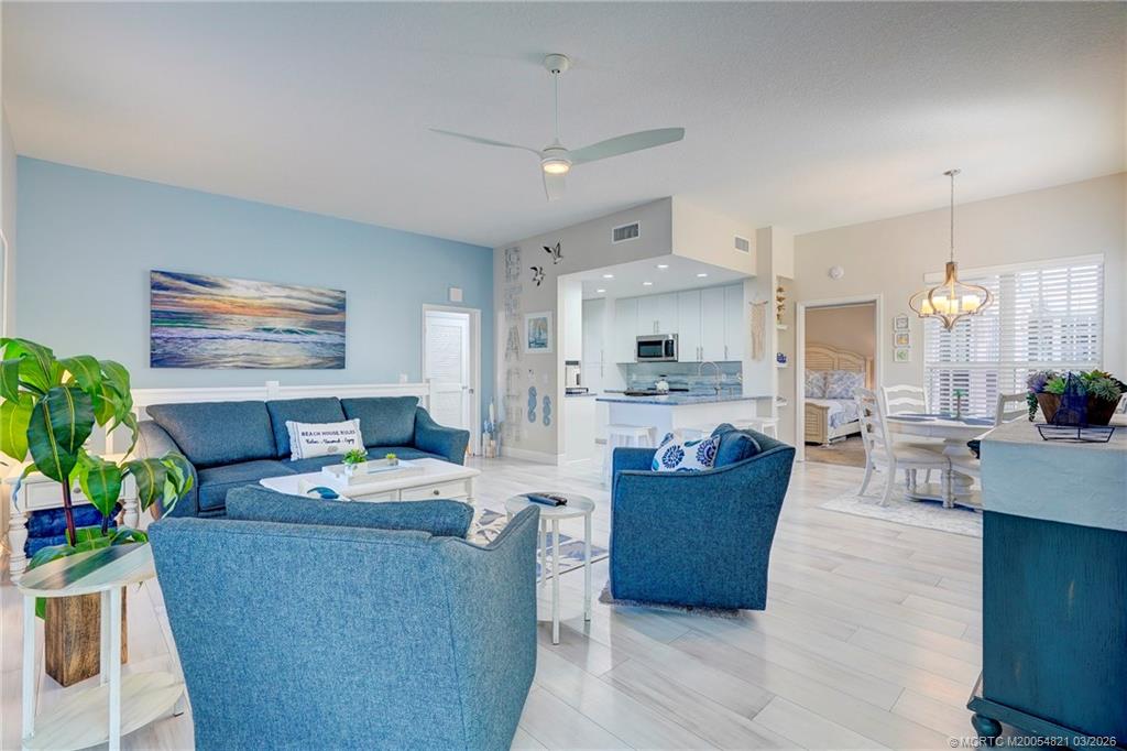 391 Northeast Plantation Road, Unit 228 Jensen Beach, FL 34957 - Photo 8 of 38