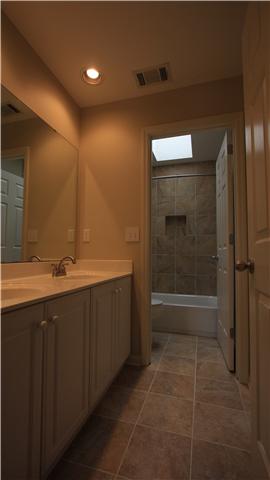 629 Rutherford Lane Franklin, TN 37064 - Photo 20 of 20 Updated secondary bath with new tile!