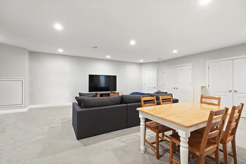 $6,400 | 16 Zamora Street, Unit FRONT, Boston, MA 02130