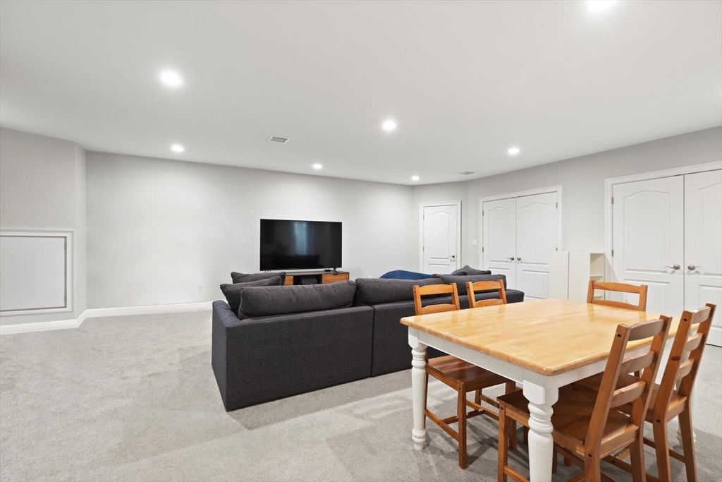 16 Zamora Street, Unit FRONT Boston, MA 02130 - Photo 18 of 20